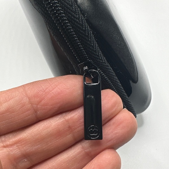 CHANEL Maquiliage Black Glossy Canvas Mini Make Up-Case Cosmetic - Picture 5 of 5